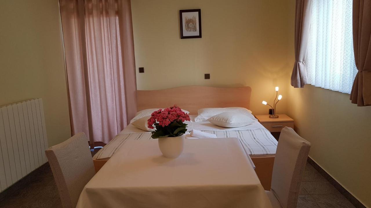 Cosy Villa Near The Beach Zára Kültér fotó